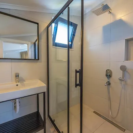 Luxury 4-bed With Private Pool And Jacuzzi Villa Ovacik (Fethiye)